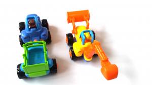 Kinder Fahrzeuge Schaufelbagger und Traktor für Kinder ab 12M+